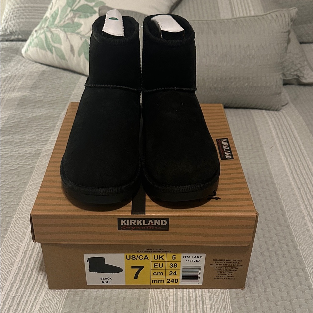 Kirkland Signature Black Ankle Boots